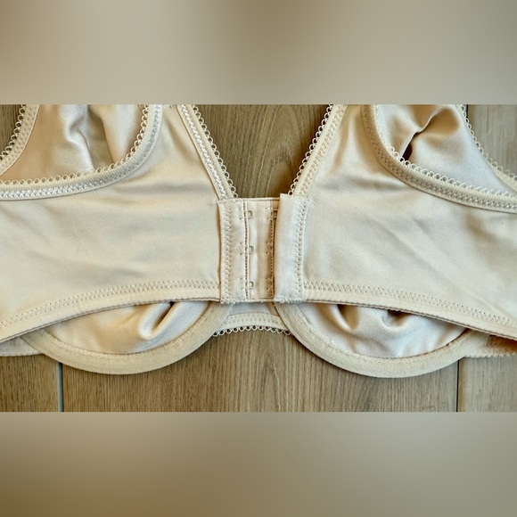 NWT Wacoal Basic Beauty Unlined Underwire Full Coverage Bra in Sand 34D - Picture 10 of 10